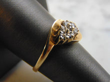 Load image into Gallery viewer, Women's Vintage Estate 14K Yellow Gold Diamond Cluster Ring, 2.9g E3556