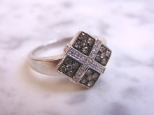 Load image into Gallery viewer, Womens Vintage Estate 14K White Gold Chocolate Diamond Ring, 5.1g E3606