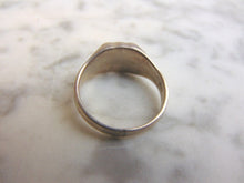 Load image into Gallery viewer, Womens Vintage Estate Sterling Silver Teddy Bear Ring 4.3g E3685