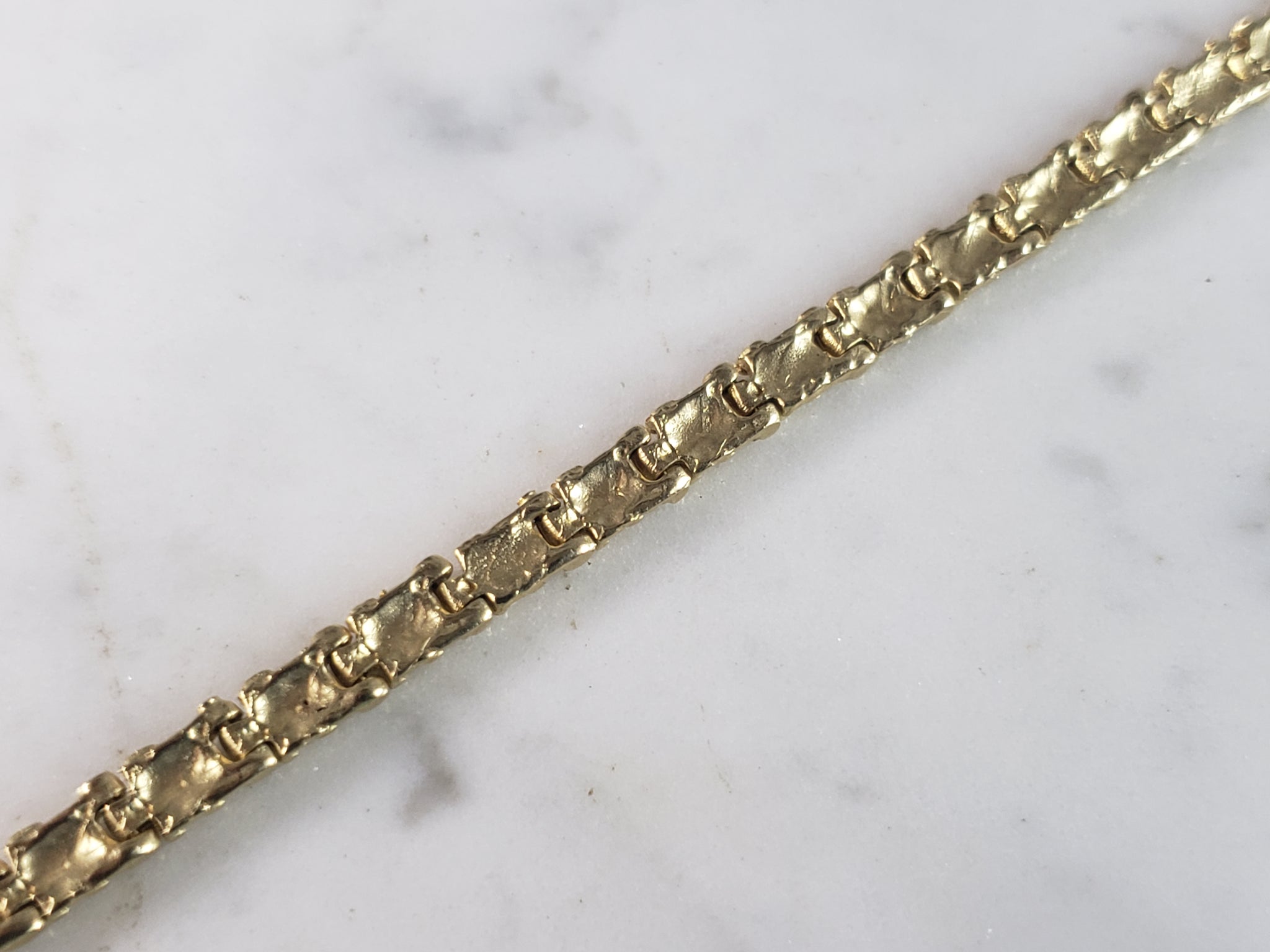 Men's 9.0mm Nugget Link Bracelet in 10K Gold - 8.5