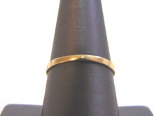 Load image into Gallery viewer, Women&#39;s Vintage Estate 14K Yellow Gold Ring w/ Emeralds, 4.0g E3819