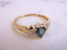 Load image into Gallery viewer, Womens Vintage Estate 10k Gold Mystic Topaz ? &amp; Diamond Heart Ring 2.3g #E3863
