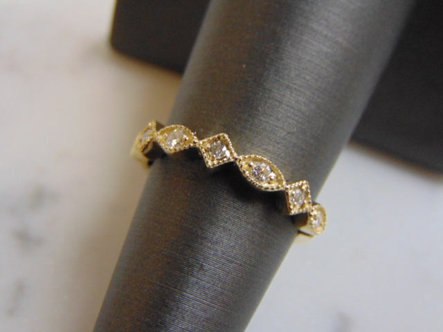 Women's 14K Yellow Gold Diamond Ring 2.5g E3864