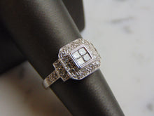Load image into Gallery viewer, Women&#39;s 14K White Gold Diamond Ring 4.4g E3865
