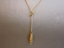 Load image into Gallery viewer, Womens Vintage Estate 14K Gold Necklace w/ Diamond Chip Pendant 2.9g #E3889