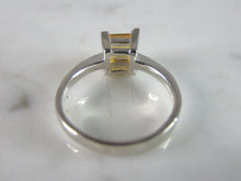 Load image into Gallery viewer, Womens Sterling Silver Ring w/ Golden Beryl Colored Stone 2.4g E5186