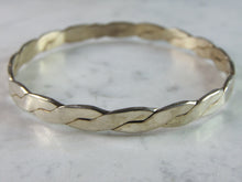 Load image into Gallery viewer, Womens Vintage Estate Sterling Silver Modernist Bangle Bracelet 17g E5499