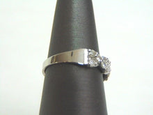 Load image into Gallery viewer, Women&#39;s 14K White Gold Diamond Braided Ring 3.9g E3513