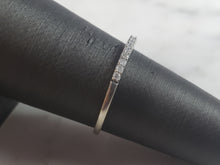 Load image into Gallery viewer, Womens Vintage Estate 10K White Gold Diamond Ring, 1.0g E5964
