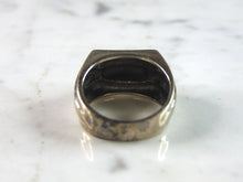 Load image into Gallery viewer, Womens Vintage Estate Sterling Silver Modernist Ring 8g E6010