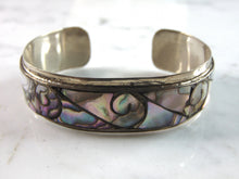 Load image into Gallery viewer, Womens Vintage Estate Sterling Silver MOP Cuff Bracelet 22.7g E6016