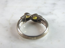Load image into Gallery viewer, Womens Vintage Estate Sterling Silver Heart Ring 3.5g E6079