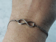 Load image into Gallery viewer, Womens Vintage Estate Sterling Silver Diamond Infinity Bracelet 3.1g E6130