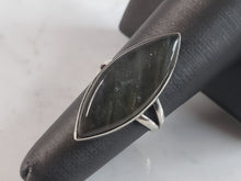 Load image into Gallery viewer, Womens Vintage Estate Sterling Silver Labradorite Ring 5.4g E6133