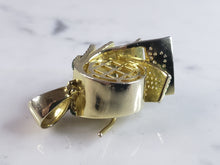 Load image into Gallery viewer, Vintage Estate Sterling Silver Money Wheel Pendant 15.5g #E6135