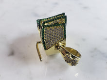 Load image into Gallery viewer, Vintage Estate Sterling Silver Money Wheel Pendant 15.5g #E6135