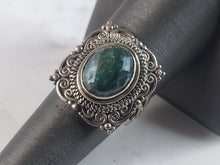 Load image into Gallery viewer, Womens Vintage Estate Sterling Silver Aventurine Ring 8.0g E6162