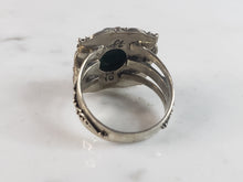 Load image into Gallery viewer, Womens Vintage Estate Sterling Silver Aventurine Ring 8.0g E6162