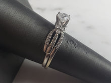 Load image into Gallery viewer, Womens Vintage Estate 14k White Gold Diamond Engagement Ring 4.9g  #E6210