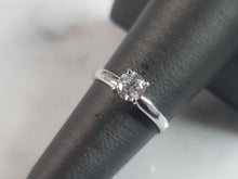 Load image into Gallery viewer, Womens Vintage Estate 14k White Gold Diamond Engagement Ring 2.4g  #E6212
