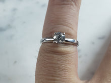 Load image into Gallery viewer, Womens Vintage Estate 14k White Gold Diamond Engagement Ring 2.4g  #E6212