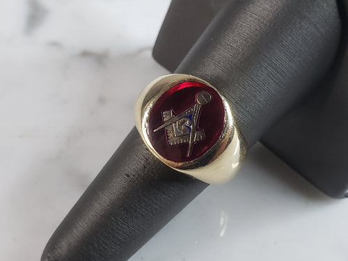 Mens Vintage Estate 10K Gold Free Mason Ring 8.5g E6214