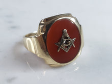Load image into Gallery viewer, Mens Vintage Estate 10K Gold Free Mason Ring 7.4g E6215