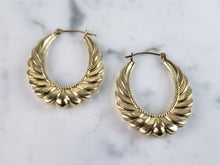 Load image into Gallery viewer, Womens Vintage Estate 14K Yellow Gold Earrings 2.7g E6232
