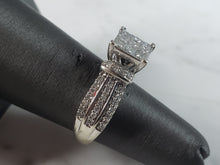 Load image into Gallery viewer, Womens Vintage Estate 10K White Gold Diamond Ring 5.4g, E6236