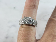 Load image into Gallery viewer, Womens Vintage Estate 10K White Gold Diamond Ring 5.4g, E6236