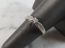 Load image into Gallery viewer, Womens Vintage Estate 10K White Gold Ring Diamond Ring, 2.2g, E6259