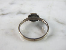 Load image into Gallery viewer, Womens Vintage Estate Sterling Silver Modernist Ring 1.0g E6315