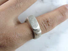 Load image into Gallery viewer, Mens Vintage Estate Sterling Silver Modernist Ring 10.4g E6320