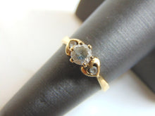 Load image into Gallery viewer, Womens Vintage Estate 10K Yellow Gold CZ Ring, 2.8g E701