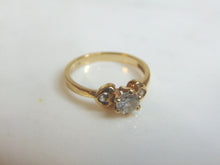 Load image into Gallery viewer, Womens Vintage Estate 10K Yellow Gold CZ Ring, 2.8g E701