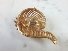 Load image into Gallery viewer, Womens Vintage Estate 14K Yellow Gold Victorian Brooch 16.9g #E706