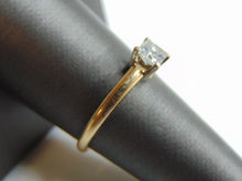 Load image into Gallery viewer, Womens Vintage Estate 14k Gold Diamond Engagement Ring 3.1g E729