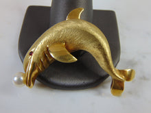 Load image into Gallery viewer, Womens Vintage Estate 18k Gold Dolphin Brooch 20.1g #E761