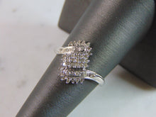 Load image into Gallery viewer, Womens Vintage Estate 10K White Gold Diamond Cluster Ring 2.5g E772