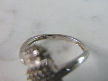 Load image into Gallery viewer, Womens Vintage Estate 10K White Gold Diamond Cluster Ring 2.5g E772