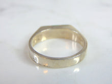 Load image into Gallery viewer, Vintage Estate Sterling Silver Malachite Ring 7.0g E782