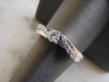Load image into Gallery viewer, Womens Vintage Estate 14K White Gold Diamond Engagement Ring, 4.7g E790