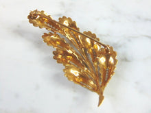 Load image into Gallery viewer, Womens Vintage Estate 18K Gold Diamond Oak Leaf Brooch 14.5g E817