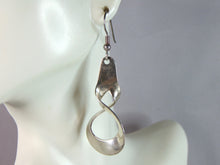 Load image into Gallery viewer, Womens Vintage Estate Sterling Silver Modernist Dangle Earrings 7.7g E820