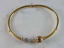 Load image into Gallery viewer, Womens Vintage Estate 18K Yellow Gold Cuff Bracelet 6.9g E837