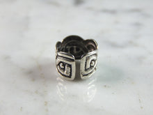 Load image into Gallery viewer, Womens Vintage Estate Sterling Silver Celtic Knot Ear Cuff Earring 1.1g E841