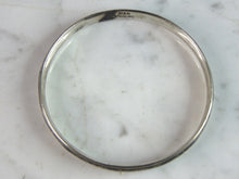 Load image into Gallery viewer, Womens Vintage Estate Sterling Silver Siam Bangle Bracelet 11g E876