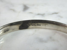 Load image into Gallery viewer, Womens Vintage Estate Sterling Silver Siam Bangle Bracelet 11g E876