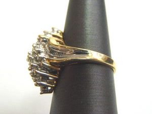 Vintage Estate 10K Yellow Gold & Diamond Cluster Ring 5.8g E3591