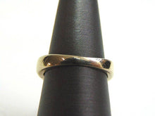 Load image into Gallery viewer, Vintage Estate 10K Yellow Gold &amp; Diamond Cluster Ring 8.8g E3597